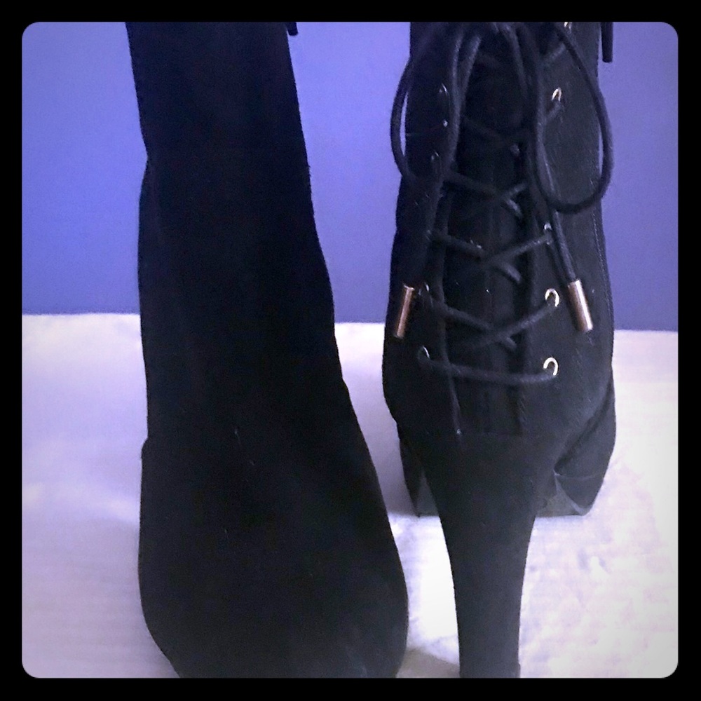Black boots